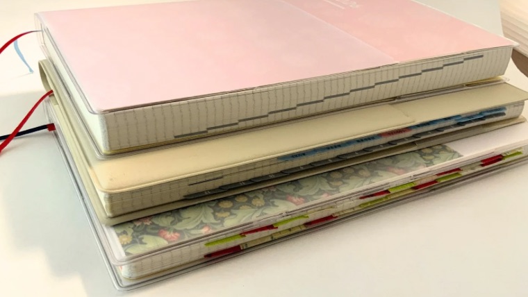 ジブン手帳厚さの比較